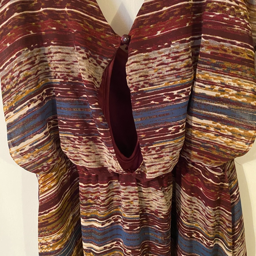 Key-hole Back Dress - Picture 2 of 2